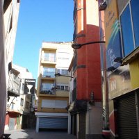 straat met appartementen